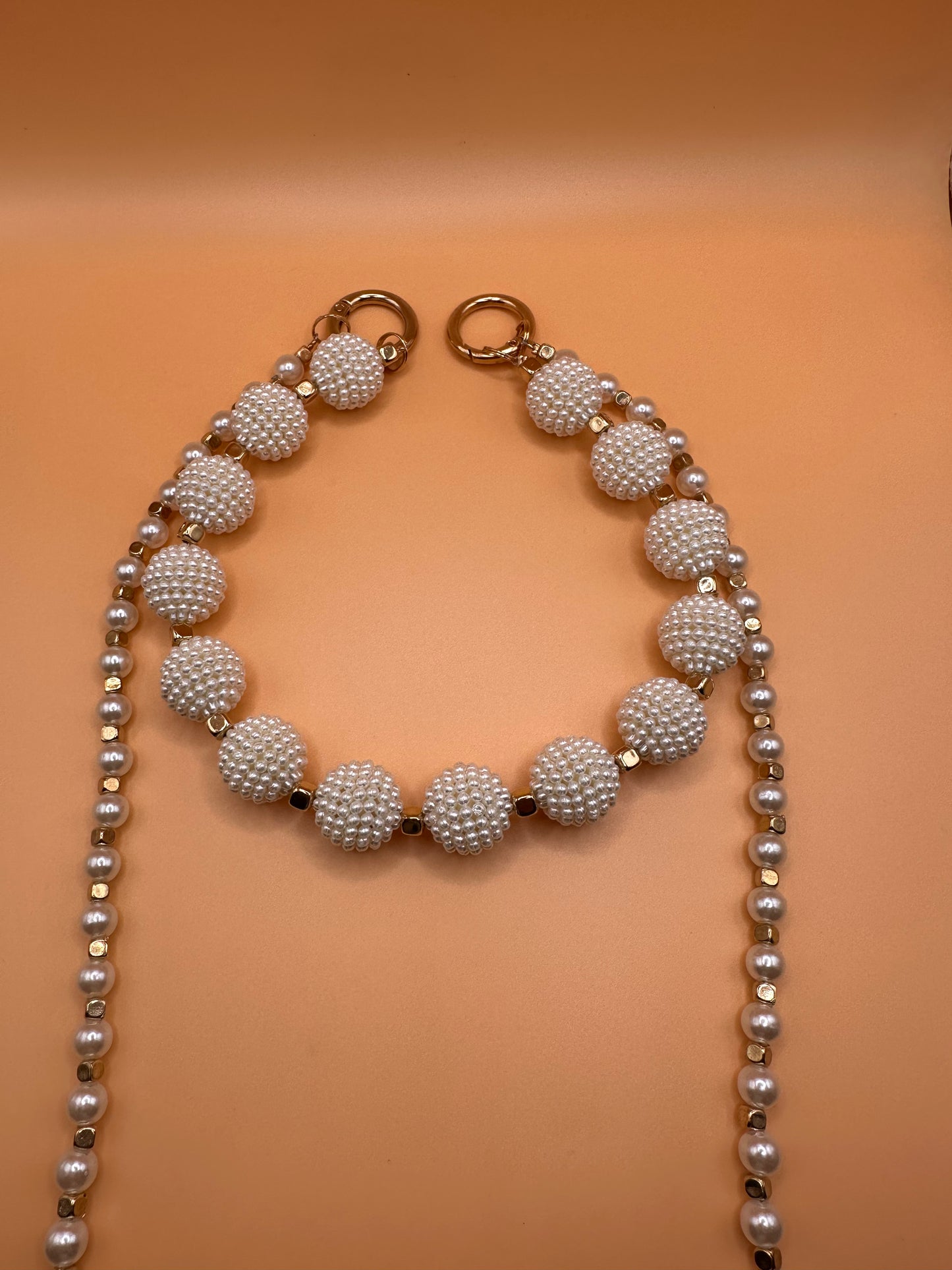 Pearl white telefoonketting